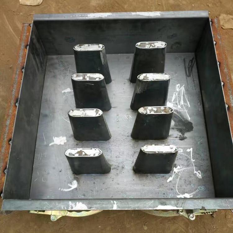 翰轩模具制造 盖板钢模具.jpg